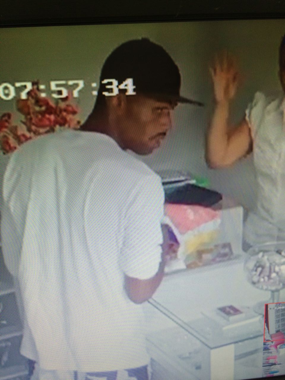 e07f2827-a072-43fc-a48d-6252f3643901