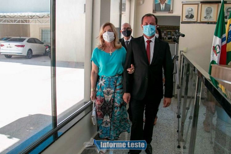 João Rufino tomou posse para seu segundo mandato como prefeito de Mantena