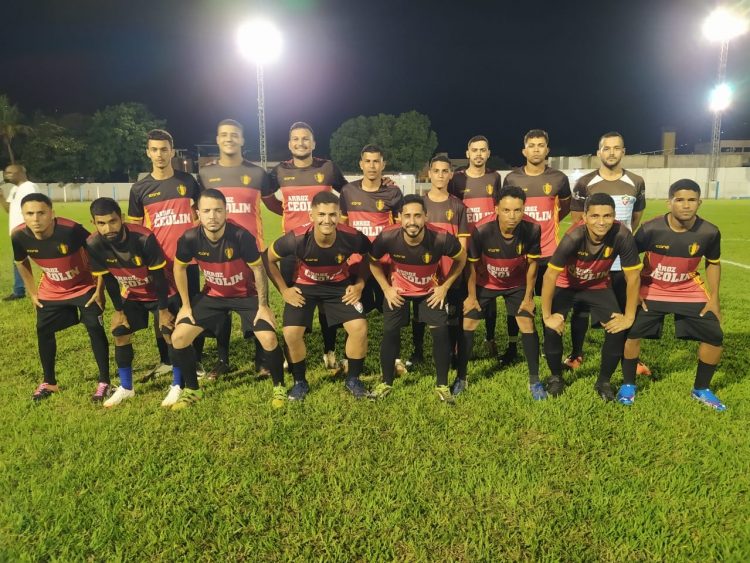 1ª Copa Prata da Casa teve início com desportistas retornando ao estádio em Mantena
