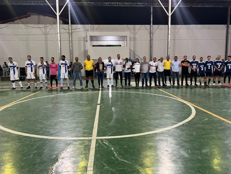 Igrejas Getsêmani e Metodista Missionária goleiam na abertura no FutGospel 2022